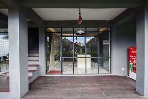 M Boutique Hostel