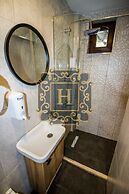 Hit Suites