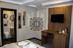 Hit Suites