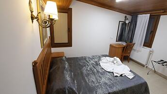 Hotel Ave Maria