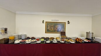 Hotel Ave Maria