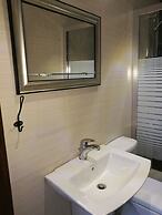 Cozy Dair Ghbar Apartments