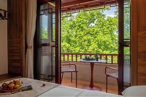 Yangshuo Riverview Hotel
