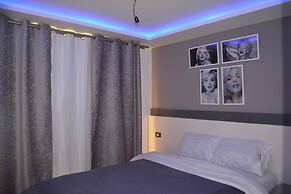 Azar Boutique Hotel