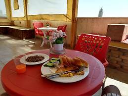 Azar Boutique Hotel