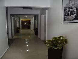 Azar Boutique Hotel