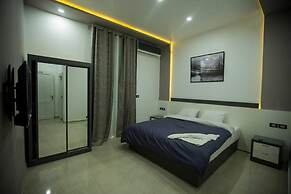 Azar Boutique Hotel