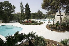 Urban Valley Resort