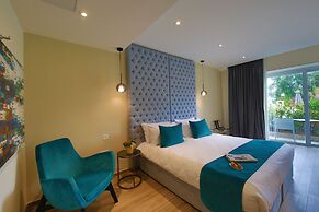 Urban Valley Resort