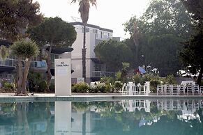 Urban Valley Resort