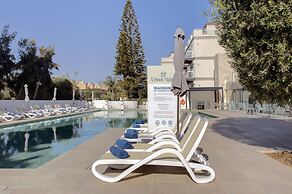 Urban Valley Resort