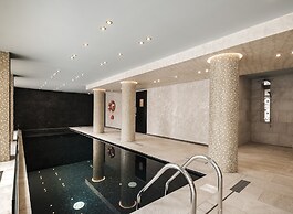 Urban Valley Resort