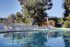 Urban Valley Resort