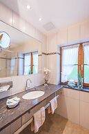 Hotel Alpspitz B&B