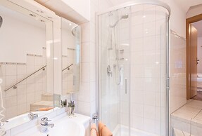 Hotel Alpspitz B&B