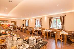 Hotel Alpspitz B&B
