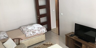 Apartman Suit