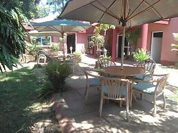 Shalom Hotel