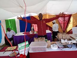 Shalom Hotel