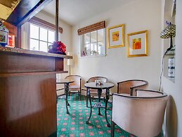 The Murray Arms Hotel
