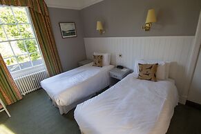 The Murray Arms Hotel