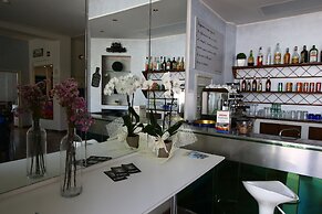 Beach Hotel Clerice