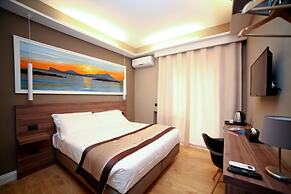 7th Floor Suite
