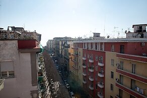 7th Floor Suite