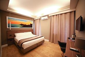 7th Floor Suite