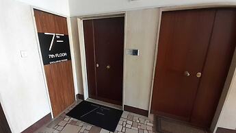 7th Floor Suite