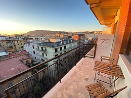 7th Floor Suite