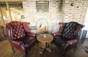 The Royal Oak Historic Commercial Inn