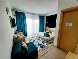 Ryanna Beach - Plaja Belona