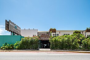 Mayan Monkey Cancun | Social Hotel