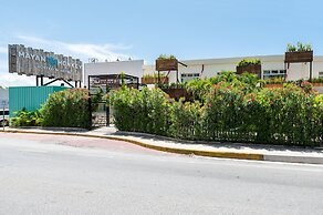 Mayan Monkey Cancun | Social Hotel