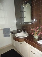 Residence Yoff Toundou Bya