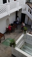 zLife Hostel