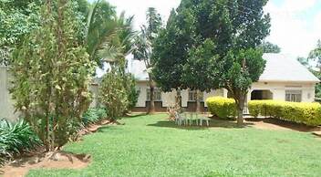 Paula Guest House