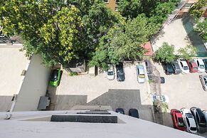 Siyav Hotel