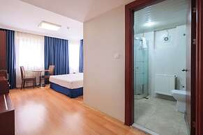 Siyav Hotel