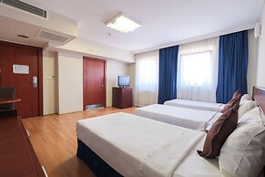 Siyav Hotel