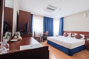 Siyav Hotel