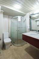 Siyav Hotel