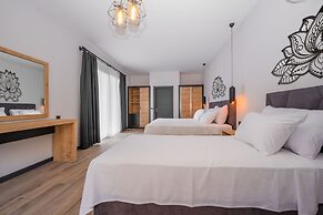 Sea Valley Lodge
