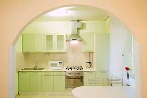 ApartLux on Smolenskaya