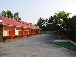 Ploy Resort