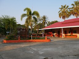Ploy Resort