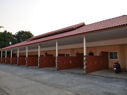 Ploy Resort