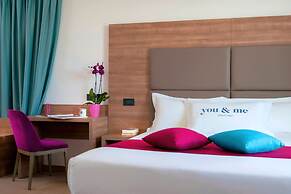 You & Me Beach Hotel