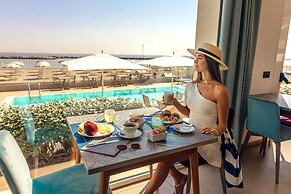 You & Me Beach Hotel